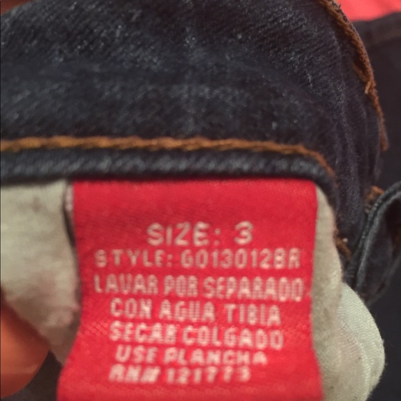 Skinny jean size varies from 3-6 - Picture 5 of 8